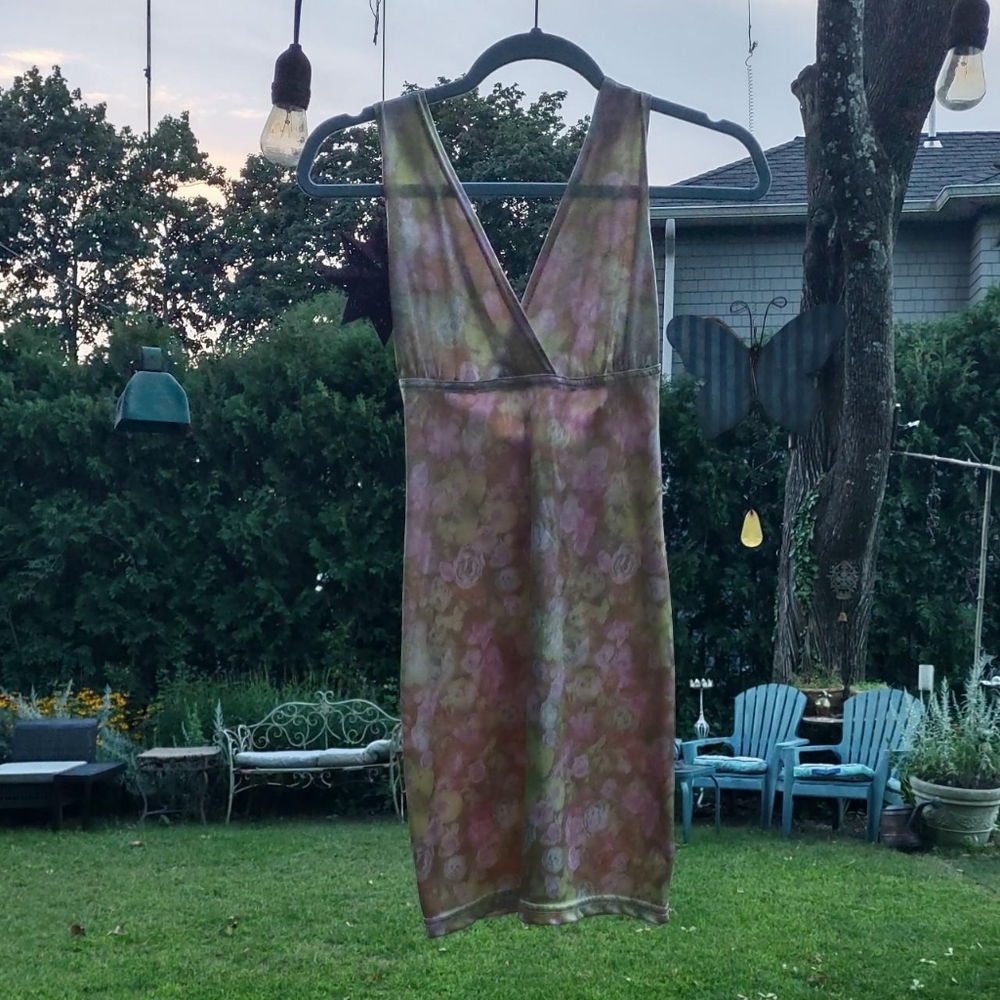 beautiful golden halter mini dress size large (runs large see description)